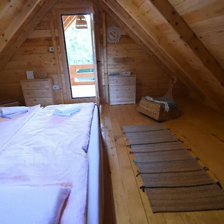 Kuca Za Odmor Stara Jabuka Holiday home Ledinci